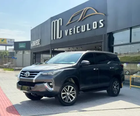 Toyota SW4 SW4 2.8 SW4 SRX 4X4 TDI DIES. AUT.