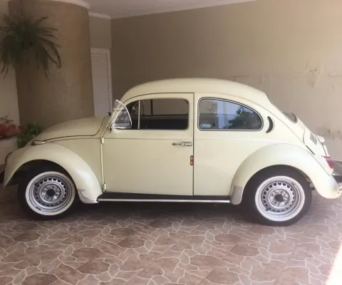 VOLKSWAGEN FUSCA à venda.