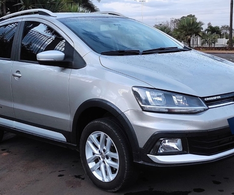 VOLKSWAGEN CROSSFOX à venda.