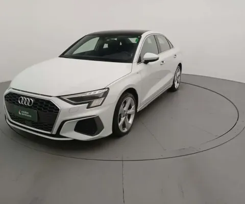 Audi A3 2023 2.0 40 tfsi mhev sedan s line s-tronic