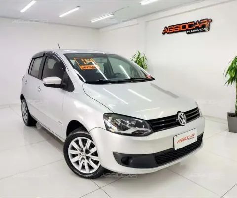 VOLKSWAGEN FOX 1.0 GII TOTAL FLEX (TREND) 4P 2014