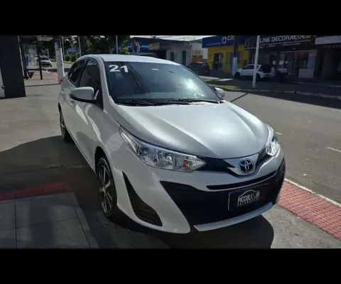 YARIS XL LIVE 1.3 AUTOMÁTICO 