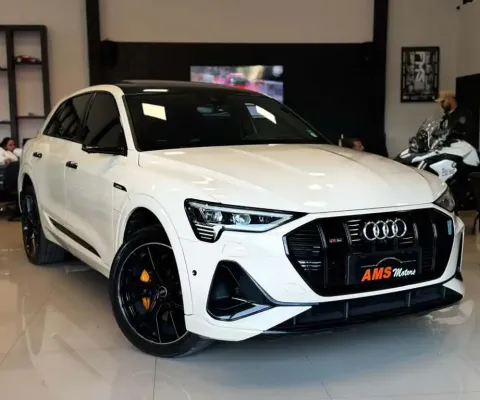 AUDI E TRON 2021