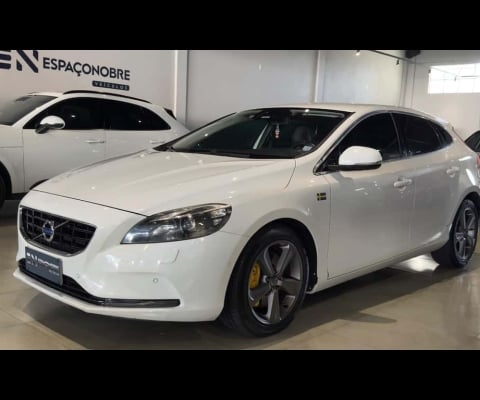 VOLVO V40 T4 DYNAMIC 2014