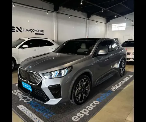 BMW IX 2 XDRIVE 30 M SPORT (ELÉTRICO) 2024