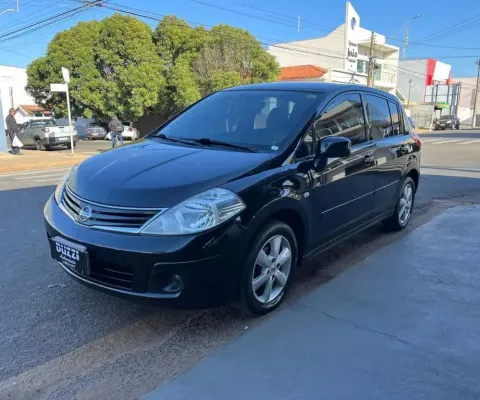 NISSAN TIIDA 18S FLEX 2013