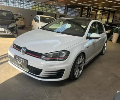 VOLKSWAGEN GOLF GTI AD 2015