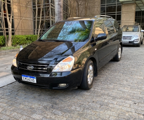 KIA CARNIVAL à venda.