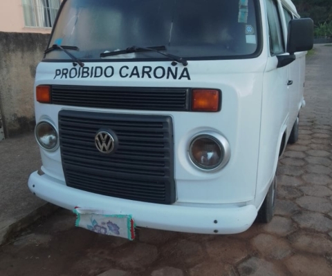 VOLKSWAGEN KOMBI à venda.
