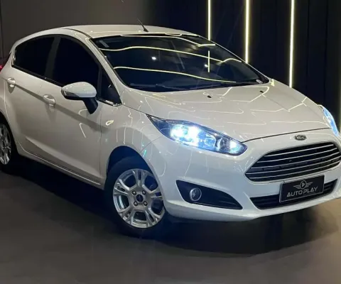Ford Fiesta SEL 1.6 16V Flex Mec. 5p  - Branca - 2017/2017