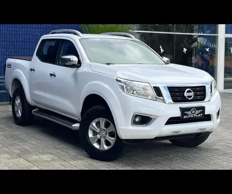 Nissan Frontier LE CD 4x4 2.3 Bi-TB Diesel Aut.  - Branca - 2017/2017