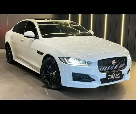 Jaguar XE 2.0 Turbocharged R-Sport Aut. - Branca - 2016/2017