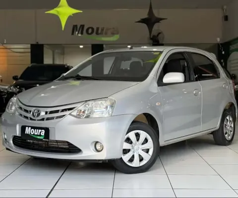Toyota etios hb xs 2013