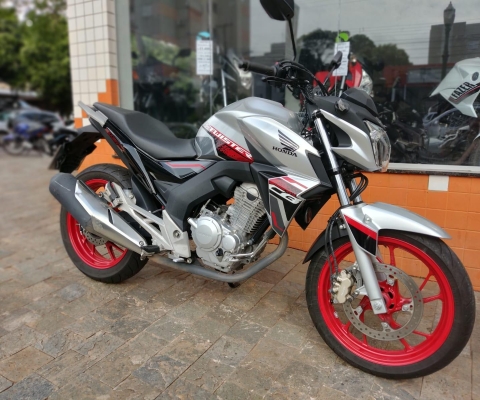 HONDA CB à venda.