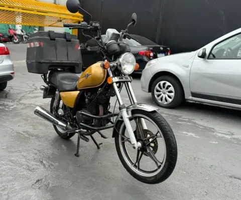 Suzuki Intruder 125 km baixo 2013