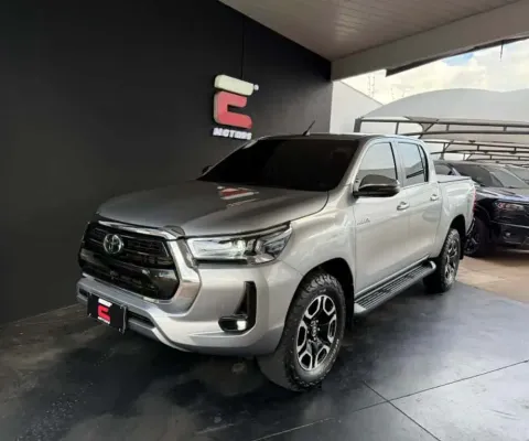 TOYOTA HILUX 2.8 TDI SRX PLUS CD 4X4 4P