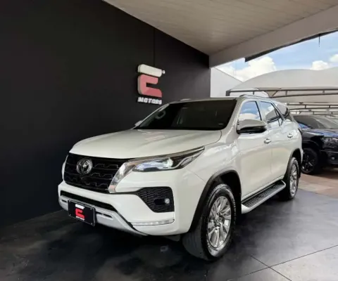 TOYOTA HILUX SW4 2.8 SRX DIAMOND 4X4 TURBO