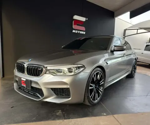 BMW M5 4.4 M XDRIVE Bi-TURBO V8