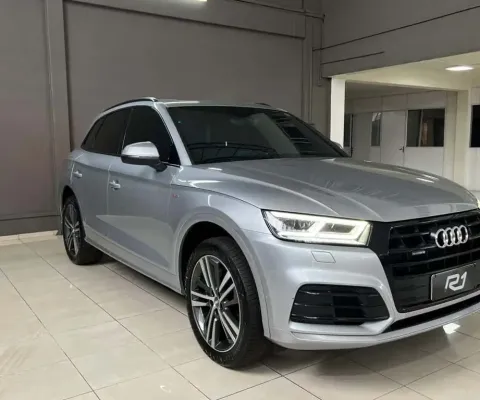 AUDI Q5 S-Line 2.0 TFSI Quattro S-tronic