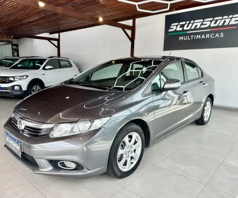 Civic EXR 2014 é o sedã perfeito para quem busca desempenho, conforto e a durabilidade que só a Hond