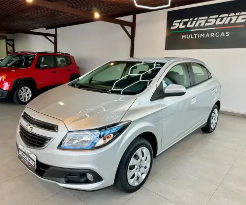 Onix Hatch LT 1.4 2015 é a escolha ideal para quem procura desempenho, conforto e excelente custo-be