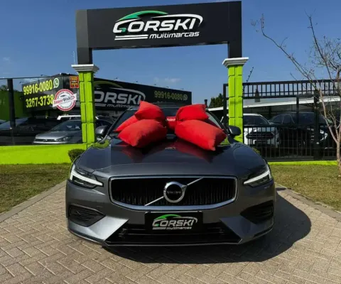 VOLVO V60 T5 MOMENTUM 2020