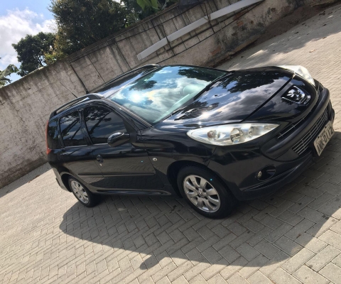 PEUGEOT 207 à venda.