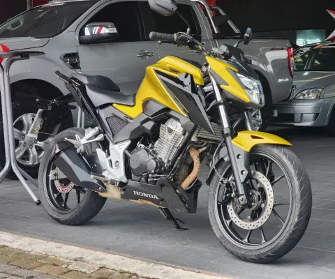 HONDA CB300F TWISTER 2024 IMPECÁVEL