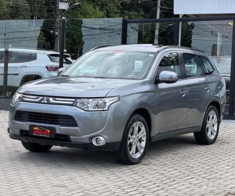 MITSUBISHI OUTLANDER 2.0 2015
