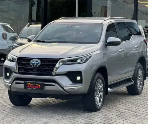 Toyota Hilux sw4 2021 2.8 d-4d turbo diesel srx 4x4 automático