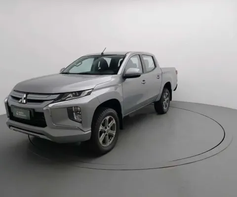 Mitsubishi L200 triton 2023 2.4 16v turbo diesel sport gls cd 4p 4x4 automático
