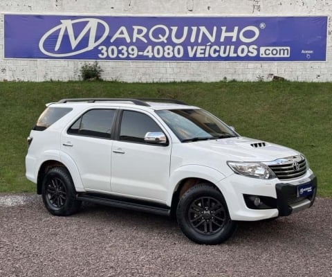 TOYOTA HILUXSW4 SRV4X4 2013