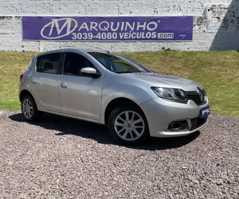 Renault sandero auth 10 2015