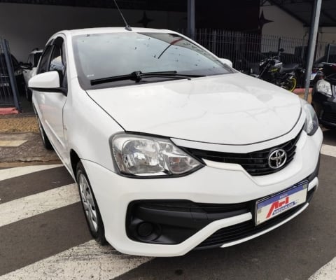 "Conforto, economia e confiabilidade em um só carro: Toyota Etios XS Sedan Automático 2018 – o sedan