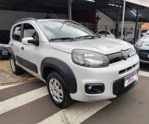 Fiat Uno Way 1.4 2016 — único dono impecável cor prata 4 pneus novos completo e revisado. Carro econ