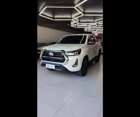 TOYOTA HILUX CD SRX 4x4 2.8 TDI 16V Diesel Aut.