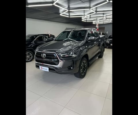 TOYOTA HILUX CD SRX 4x4 2.8 TDI 16V Diesel Aut.