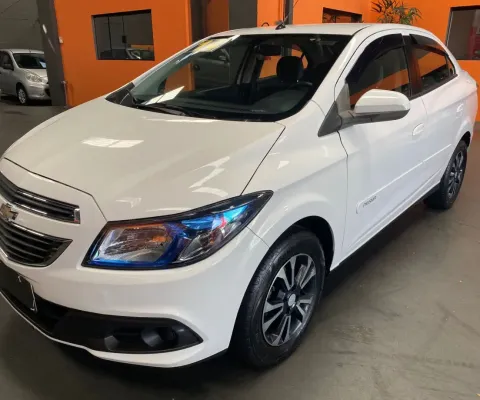 Prisma LT 1.4 Flex automático 2014 , completo , laudo cautelar aprovado .