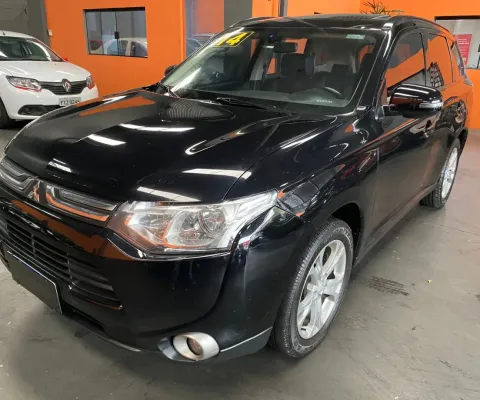 OUTLANDER  2014 EM OTIMO ESTADO 