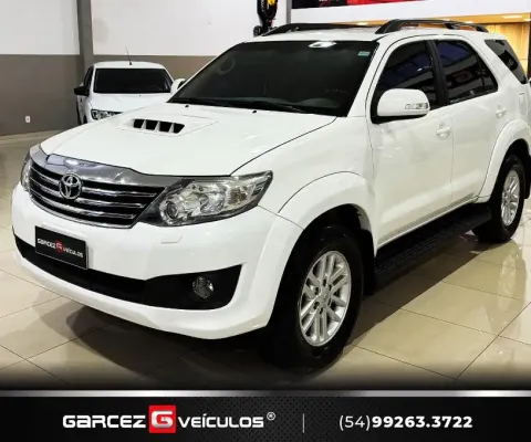 TOYOTA HILUX SW4 SRV 3.0 TURBO DIESEL 4X4 AUTOMÁTICO 5 LUGARES 