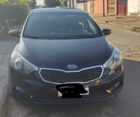 KIA CERATO à venda.