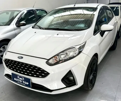 NEW FIESTA 1.6 SE   PR ANO 2018  Ar Condicionado  Direção Hidráulica  Vidros Elétricos  Travas Elétr