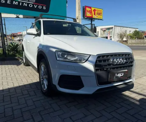 Audi Q3 2.0 TFSI Quat. 170/180cv S-tronic 5p  - Branca - 2015/2016
