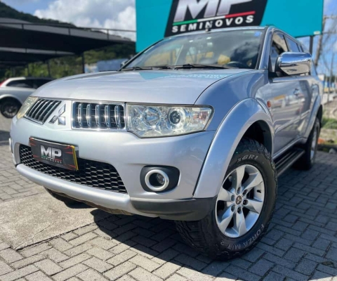 Mitsubishi Pajero DAKAR/HPE 3.5 4x4 Flex 5p Aut.  - Prata - 2012/2013