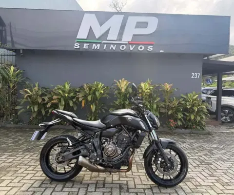 Yamaha MT-07 ABS 689cc  - Preta - 2022/2023