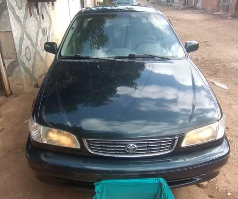 TOYOTA COROLLA à venda.