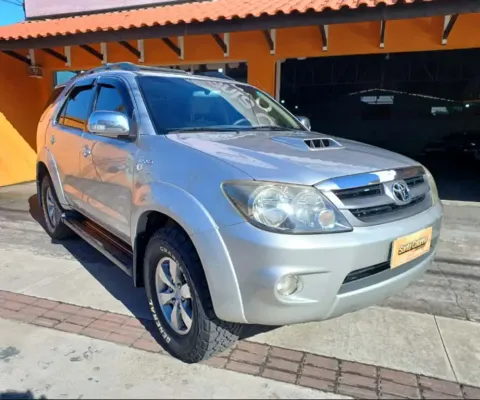 Toyota HILUX SW4 3.0 SRV 4X4 16V TURBO INTERCOOLER DIESEL 4P AUTOMÁTICO