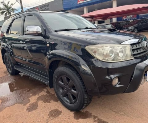 TOYOTA HILUX SW4 3.0 SRV 4X4 7 LUGARES 16V TURBO INTERCOOLER DIESEL 4P AUT 2010