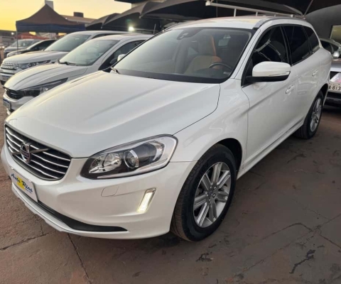 VOLVO XC 60 D-5 KINETIC 2.4 AWD DIESEL 5P 2017