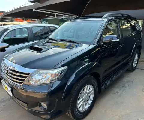 TOYOTA HILUX SW4 3.0 SRV 4X4 16V TURBO INTERCOOLER DIESEL 4P AUT 2014